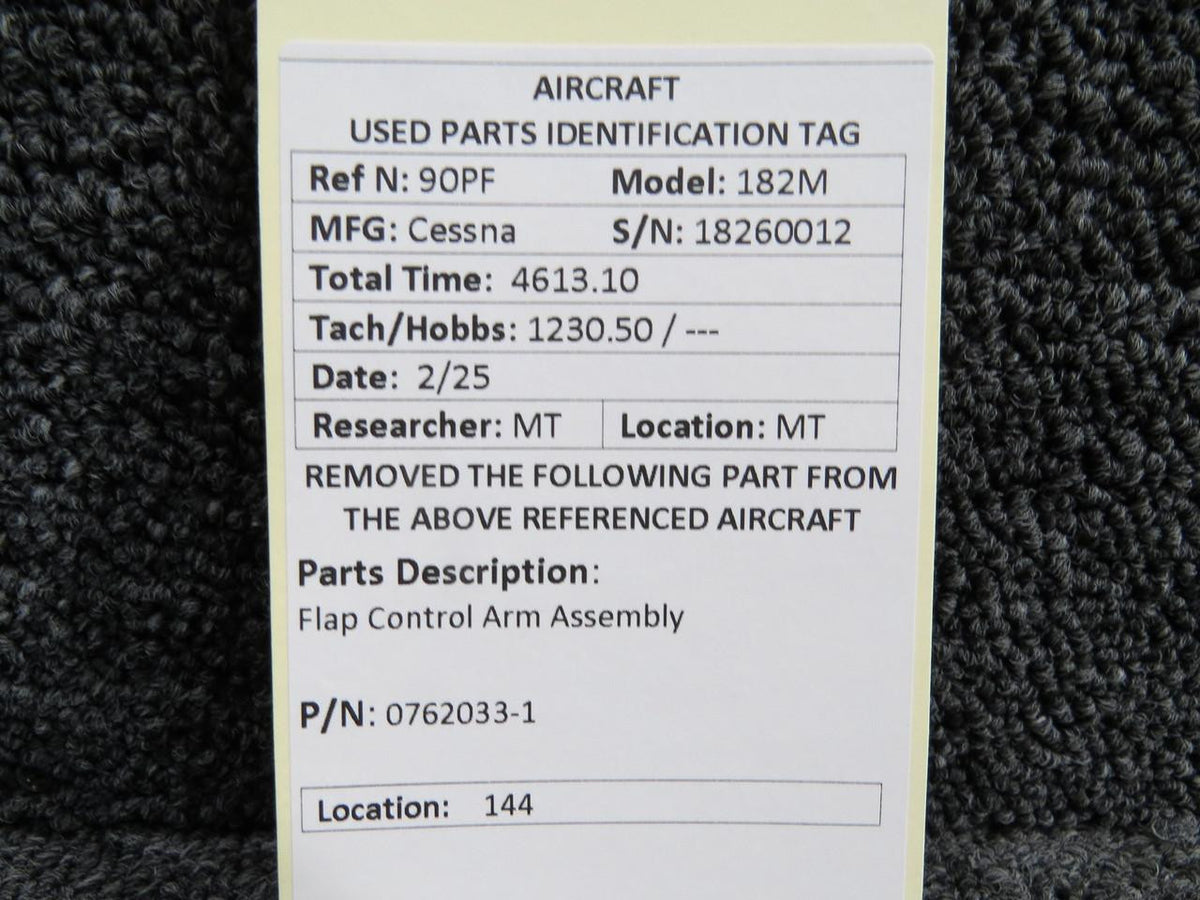 Cessna Aircraft Parts 0762033-1 Cessna 182M Flap Control Arm Assembly