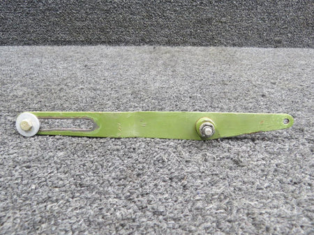 Cessna Aircraft Parts 0762033-1 Cessna 182M Flap Control Arm Assembly