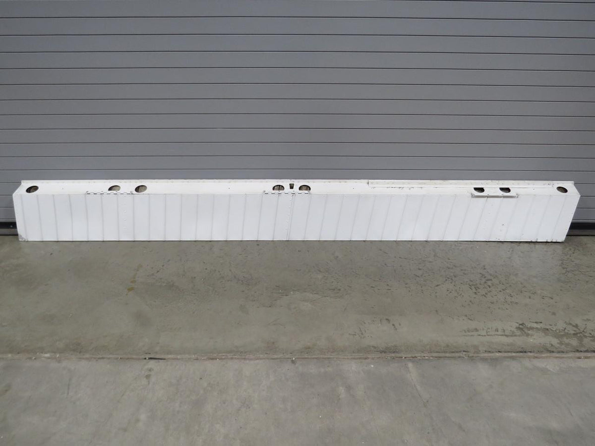 Cessna Aircraft Parts 0523800-17 (Use: 0523800-24) Cessna 182M Aileron Assembly RH