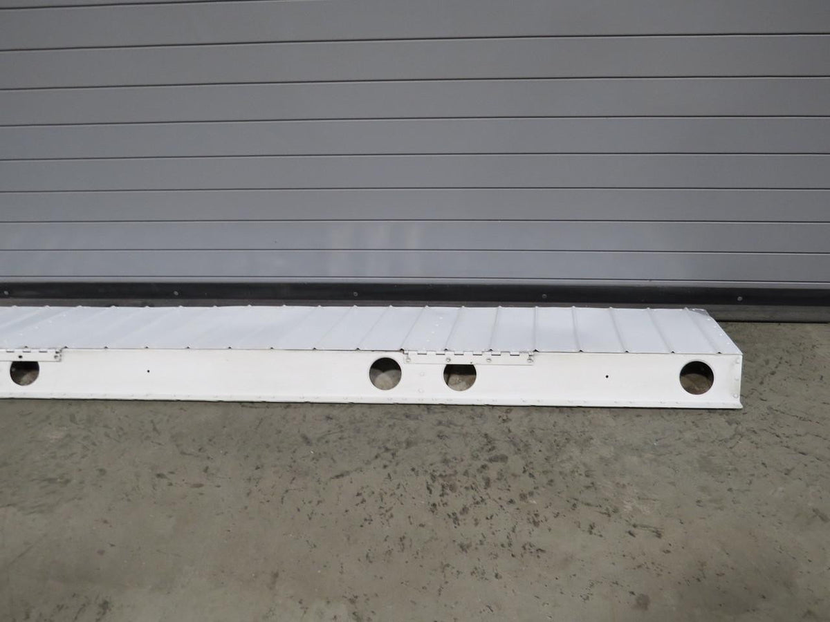Cessna Aircraft Parts 0523800-17 (Use: 0523800-24) Cessna 182M Aileron Assembly RH