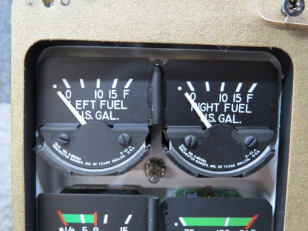 Rochester 89257-2 Rochester 6247-00358 Instrument Gauge Cluster (Volts: 14)