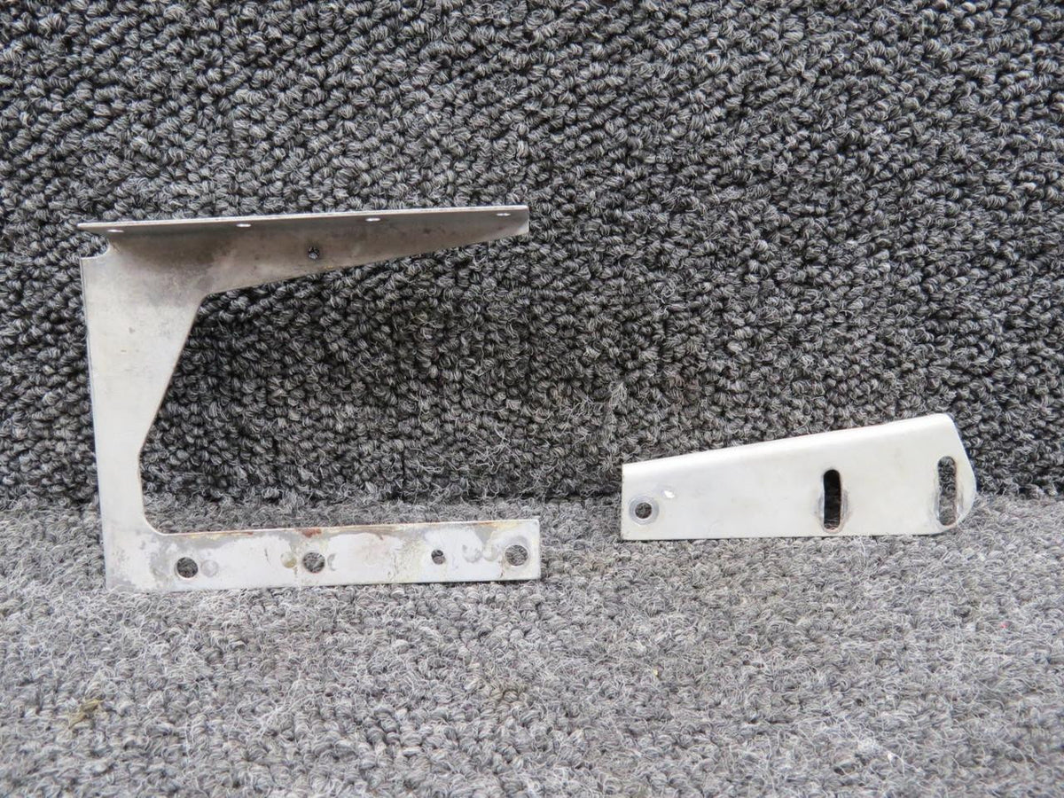 Cessna Aircraft Parts 1211184-2, 121118-1 Cessna 210 Slide and Shim RH
