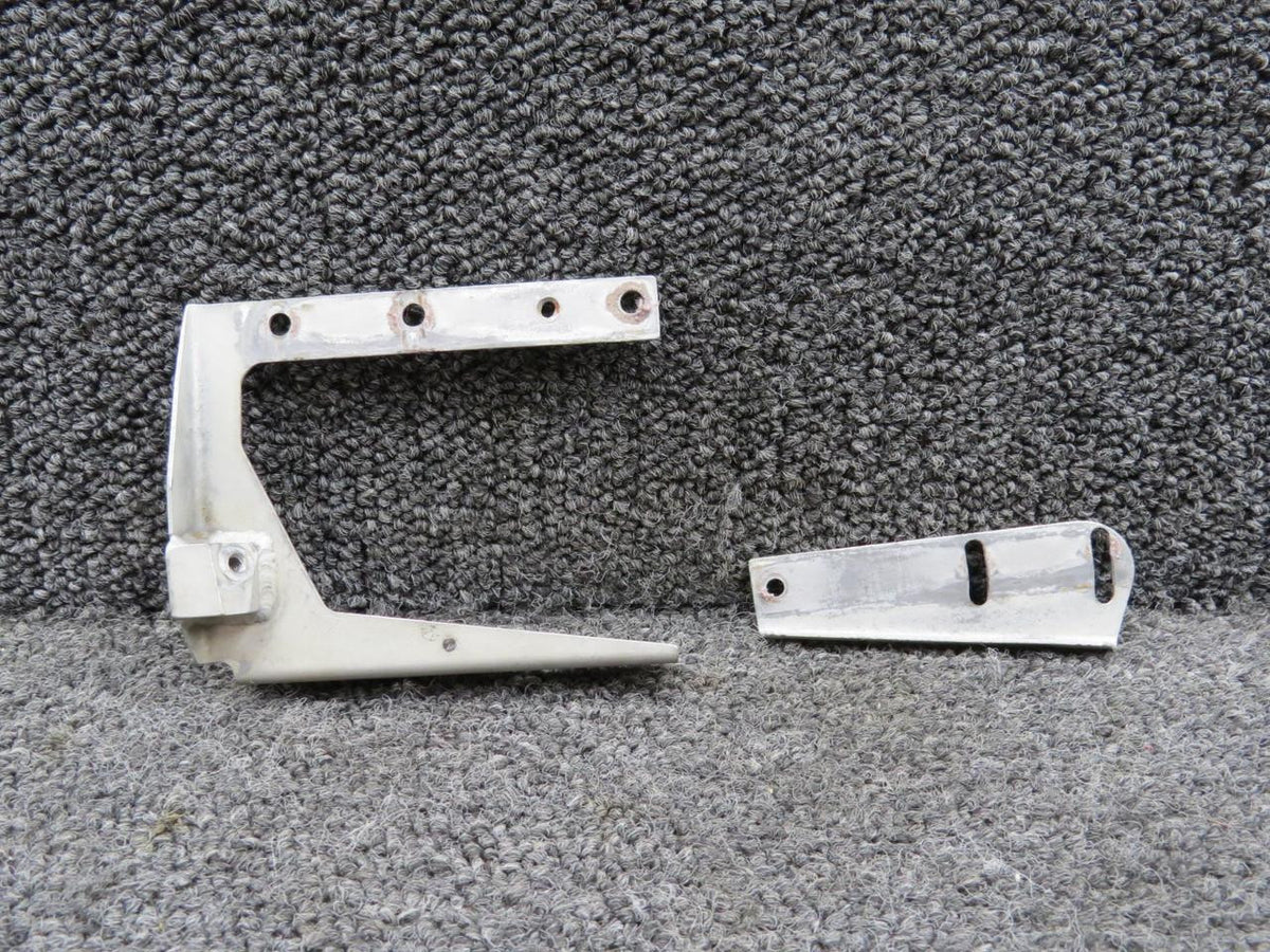 Cessna Aircraft Parts 1211184-2, 121118-1 Cessna 210 Slide and Shim RH