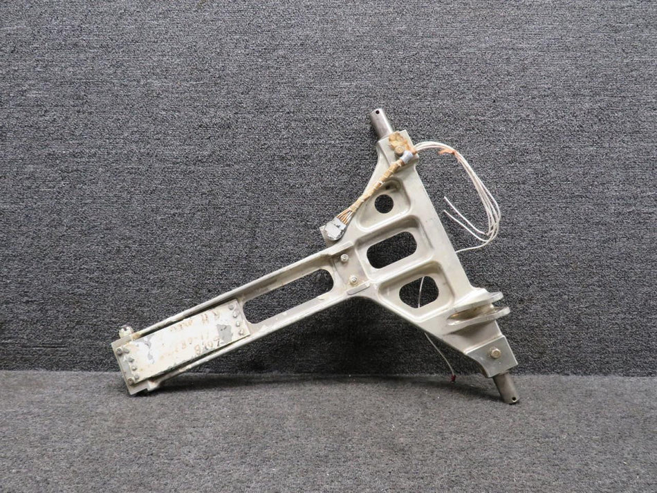 Aerostar 400094-001 (Use: 400106-801) Aerostar Main Gear Upper Side Brace Assembly RH