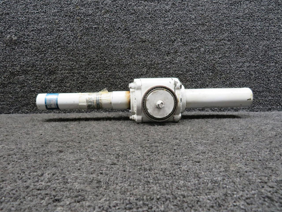 Beechcraft Parts 50-810164-14 Beechcraft King Air 90 Main Landing Gear Actuator (Minor Rust)