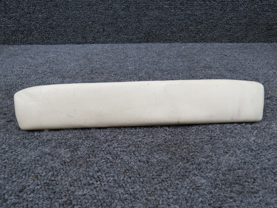 106-530082-13 (Use: 106-530082-13C) Beech A36TC Pad Armrest Center LH (White)