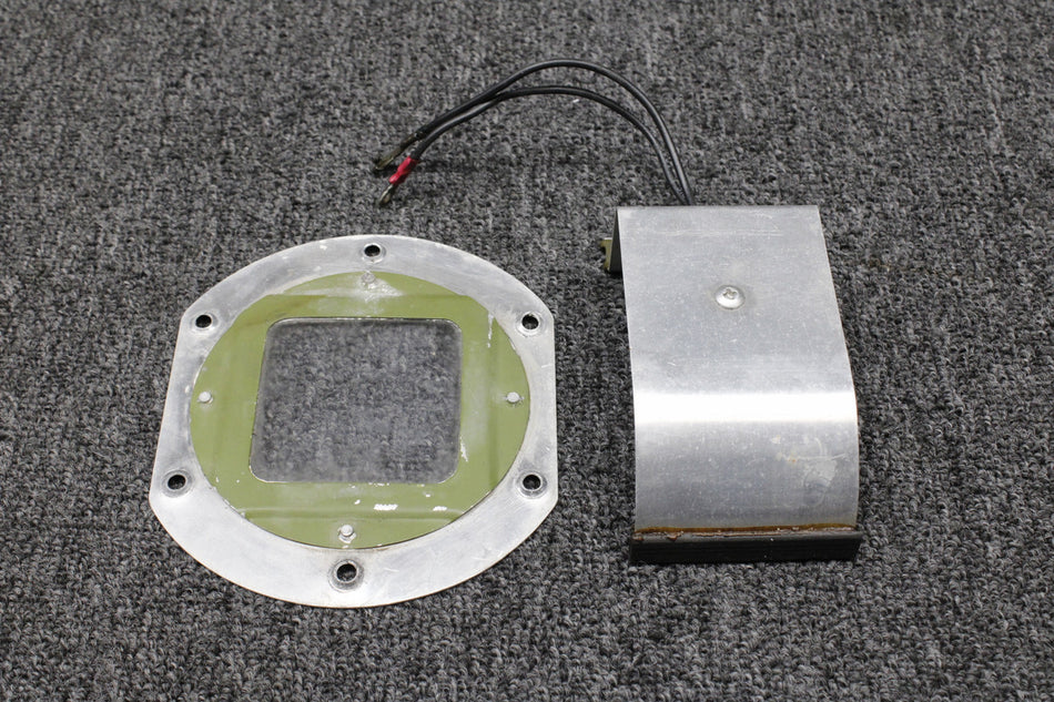 1222128-1, 0700616-1 Cessna 177B Courtesy Light Assembly with Cover