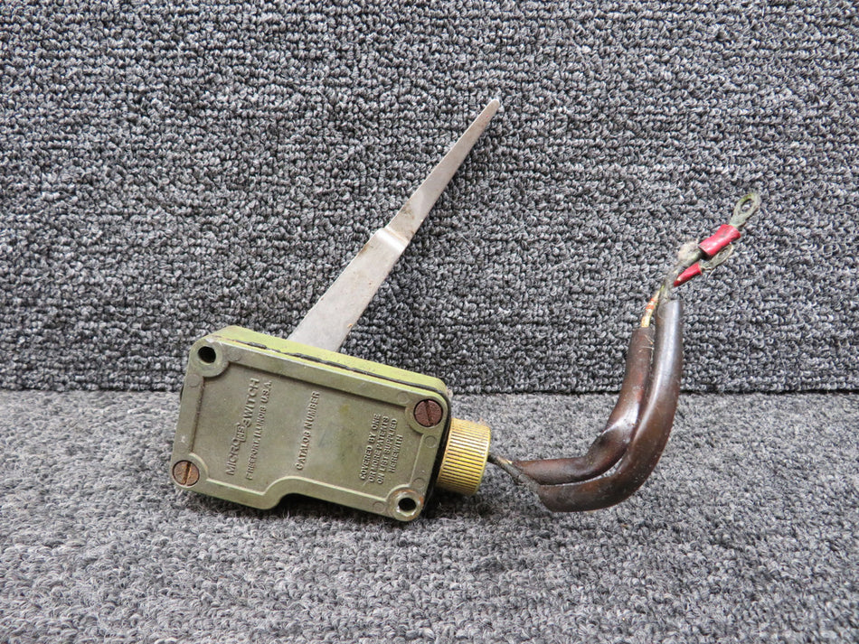 1VA49 (Use: IVA49) Cessna 210A Micro Switch Nose Gear Uplock Switch