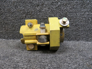 36-524105-1 (Fso: 36-524105-5) Beechcraft A36 Pilot Control Yoke Connector Assy