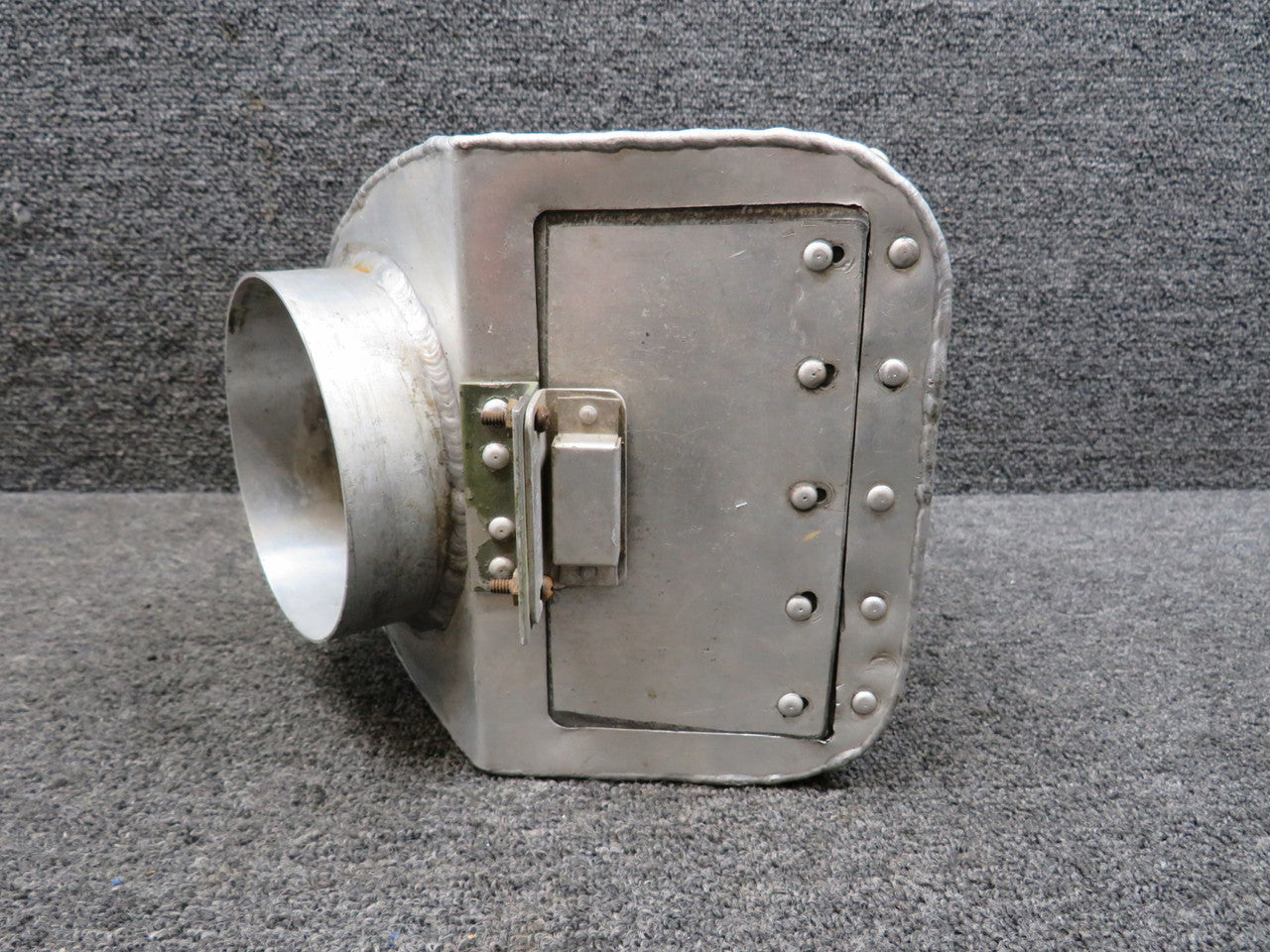 0850372-21 Cessna 320 Alternate Air Chamber Box Assembly (Damaged