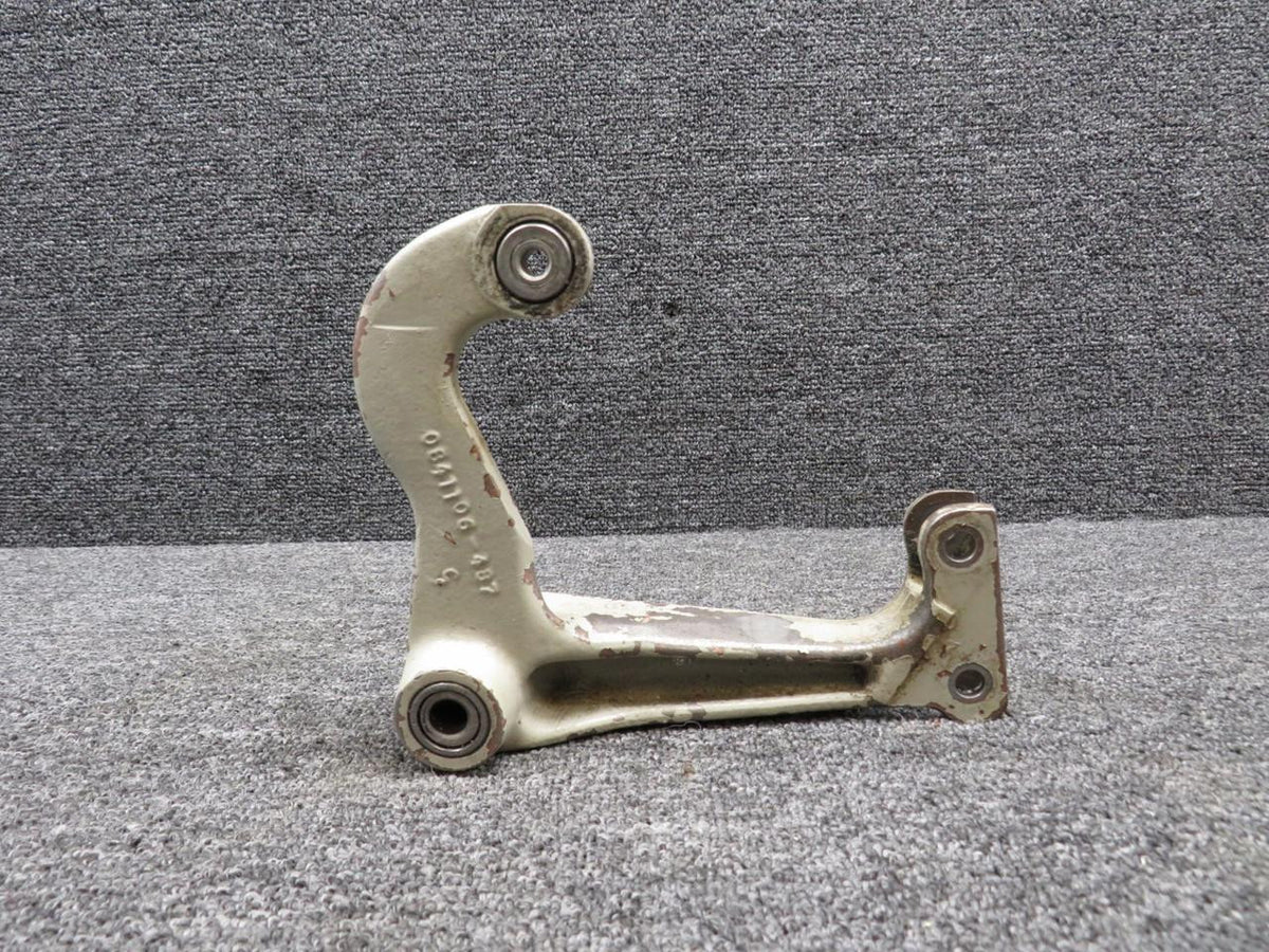 Cessna Aircraft Parts 0841106-5 Cessna 414 Main Gear Idler Bellcrank LH