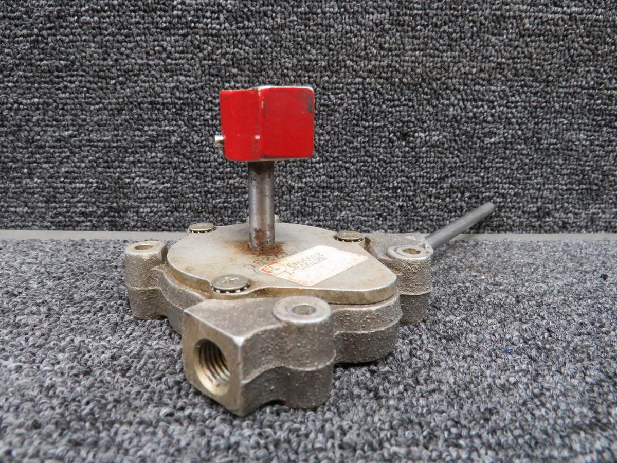 Janitrol HE7001-7, 60-924017-7 Janitrol Fuel Selector Control Valve with Handle LH