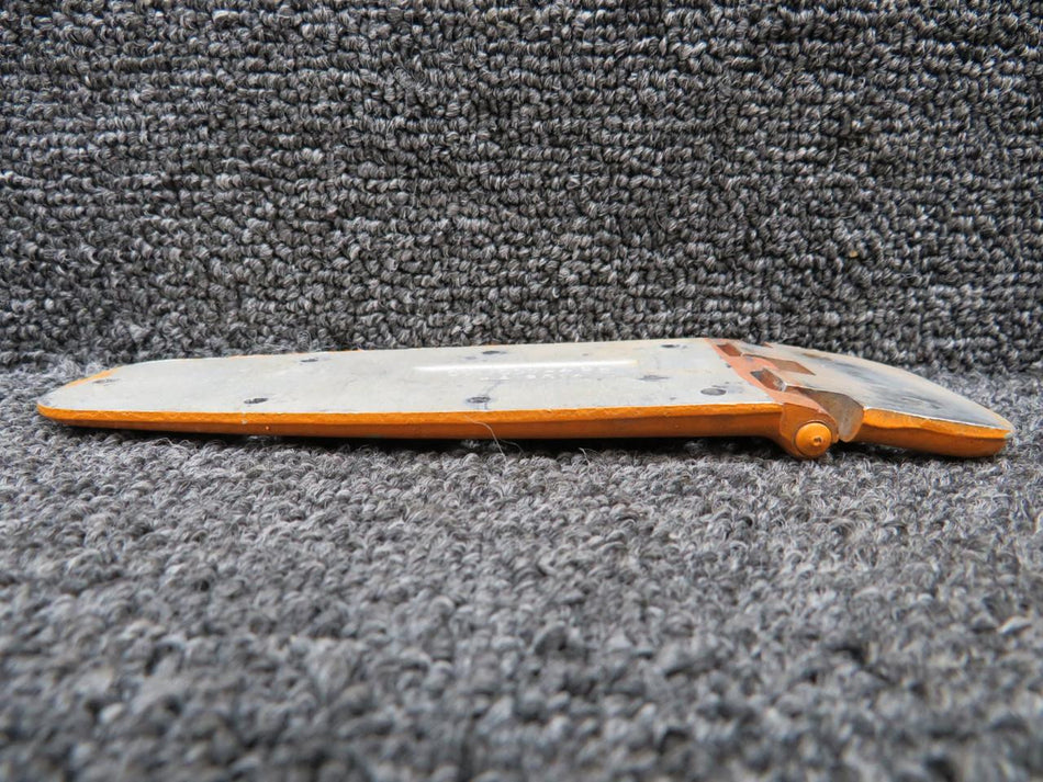Cessna Aircraft Parts 0711037-3, 0711037-10 Cessna 182 Lower Cabin Door Hinge Assembly LH