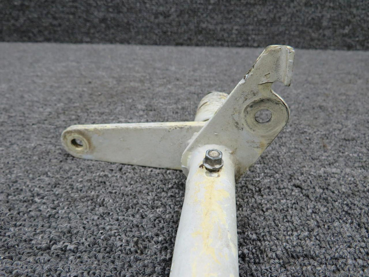 Beechcraft Parts 105-820000-33 Beechcraft 76 Nose Gear Door Shaft Assembly