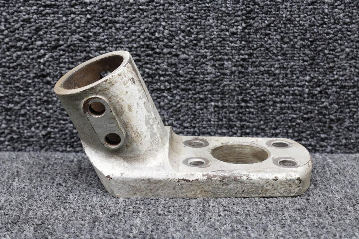 Cessna Aircraft Parts 1741003-3 (Use: 0741053-1) Cessna 177B Main Gear Axle Fitting LH