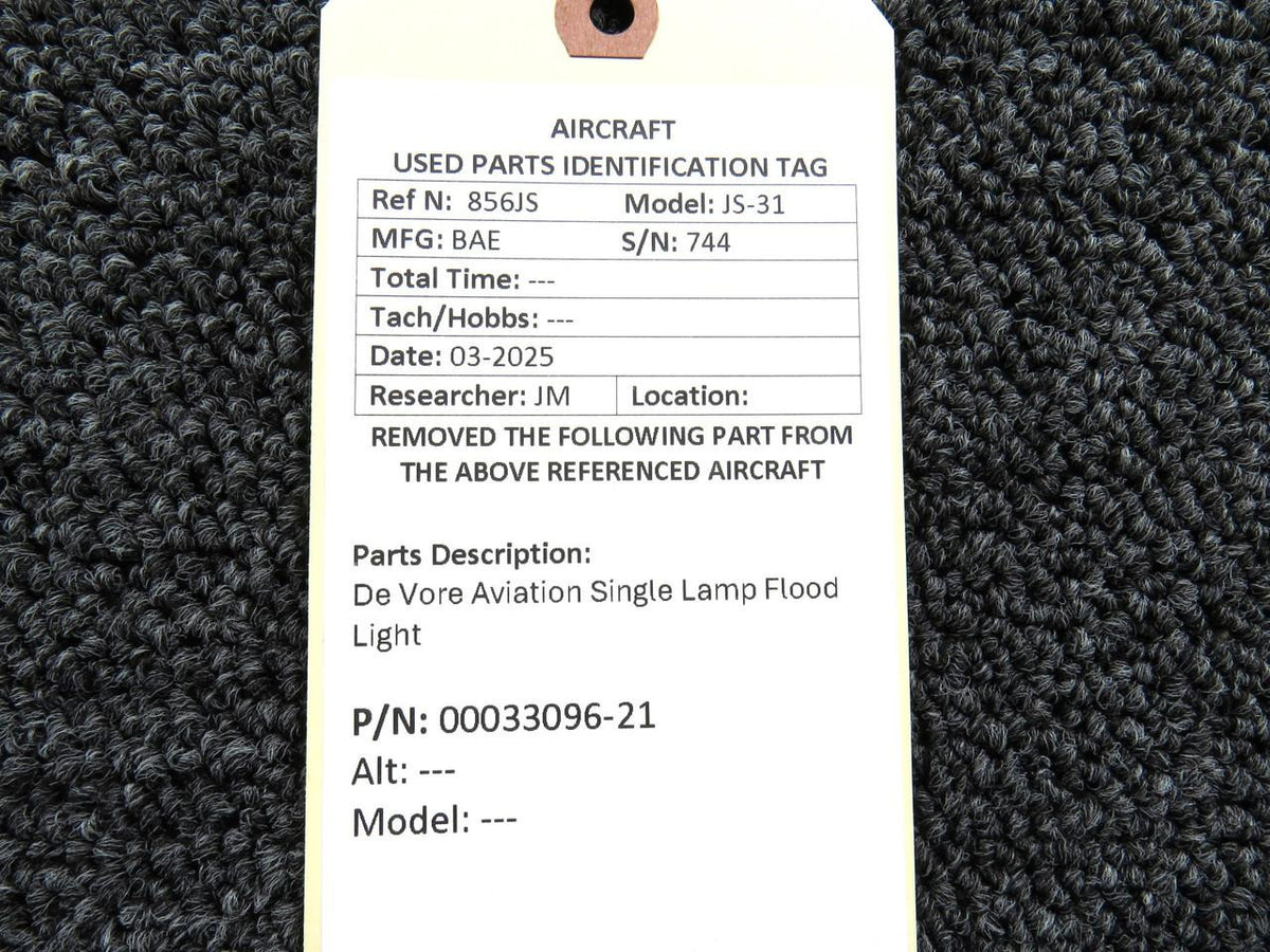 Devore 00033096-21 De Vore Aviation Single Lamp Flood Light