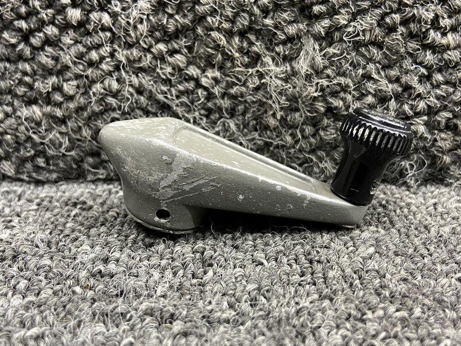 1717043-2 Cessna 177B Cabin Door Vent Window Crank LH or RH