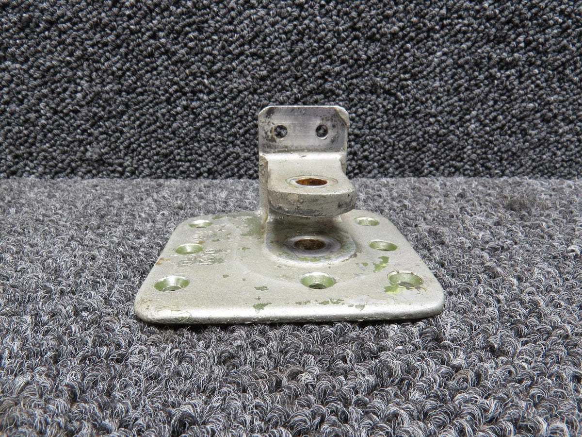 Cessna Aircraft Parts 5513056-4 (Use: 5513056-202) Cessna 500 Support Bracket RH (Chipped Paint)