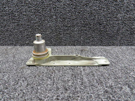 Jetstream 137240B405 Jetstream 31 Mounting Spigot LH