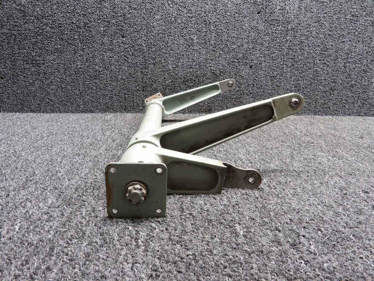 Jetstream 137373C403 Jetstream 31 Nose Wheel Door Torque Tube Assembly