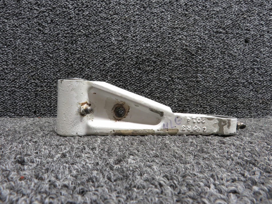 0841000-65 (Cast: 0841005-3) Cessna 310K Nose Gear Scissor Torque Link Upper