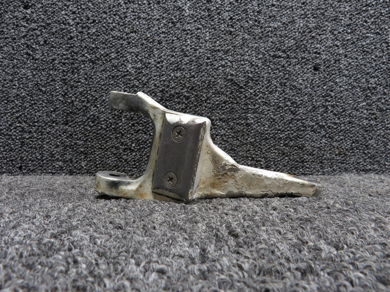 96pigページ P217-4 Rockwell 112B Nose Gear Torque Link Upper (Chipping Paint