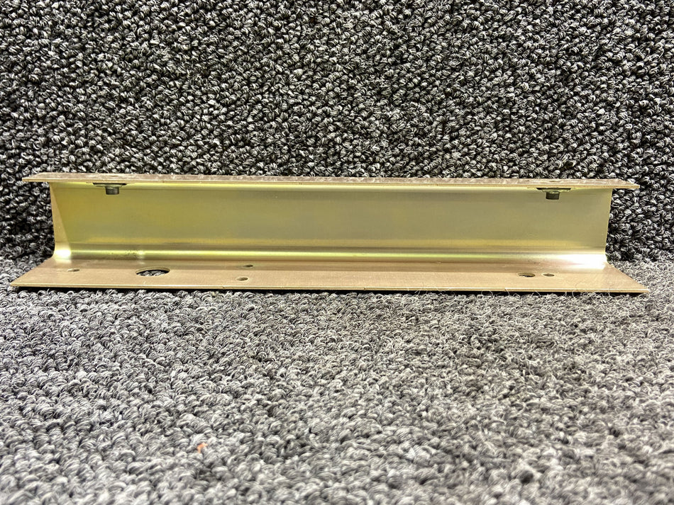 12386-001 Cirrus SR20 Marker Beacon Antenna Mounting Bracket