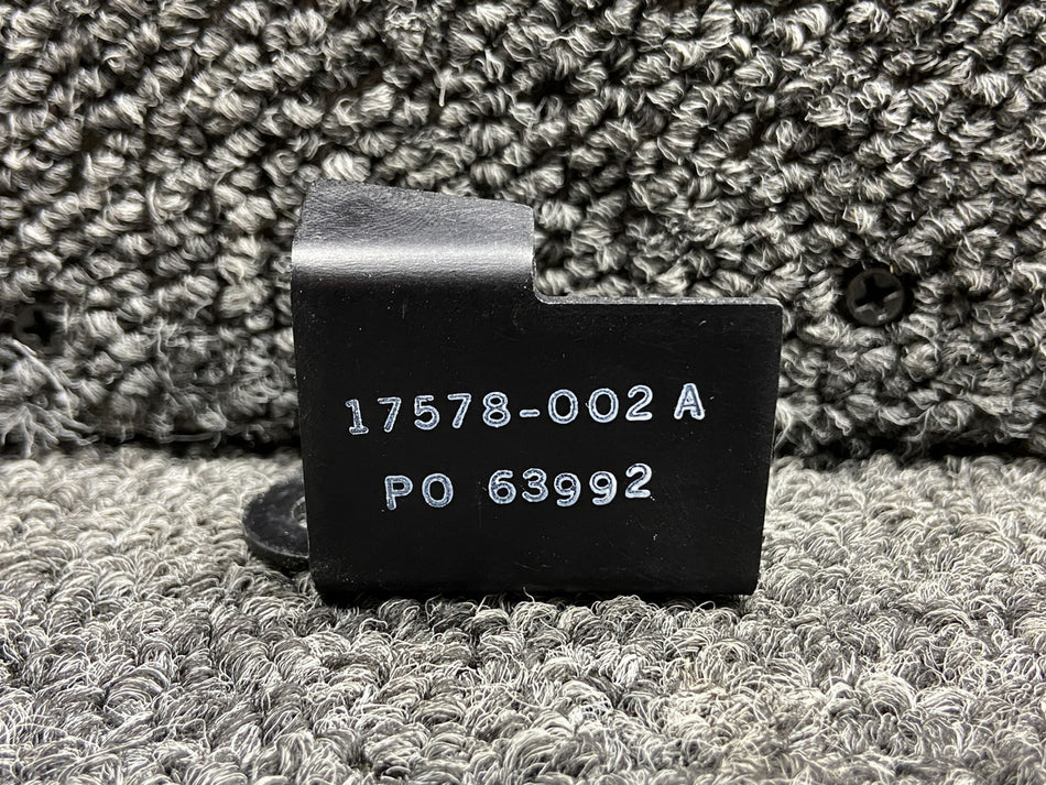 17578-002 Cirrus SR20 Cabin Door Catcher, Diverter RH