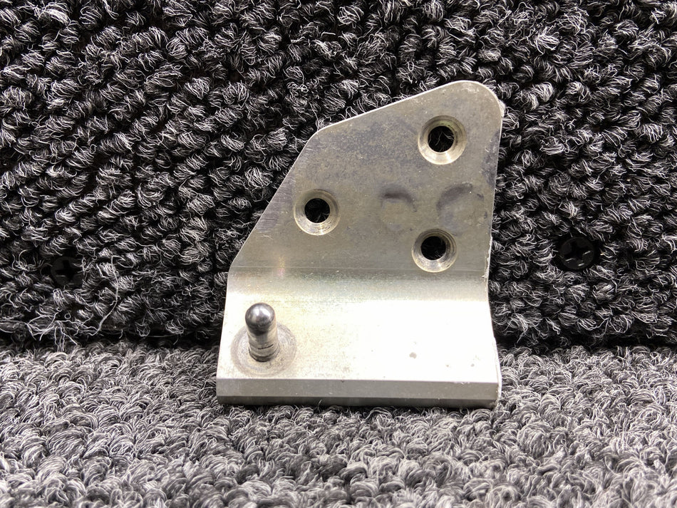 11908-013 Cirrus SR20 Upper Cabin Door Hinge LH