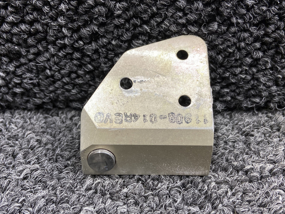 11908-014 Cirrus SR20 Upper Cabin Door Hinge RH