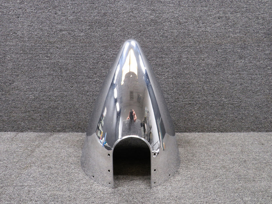 D-7168 McCauley Bonanza Spinner (Chipped Paint)