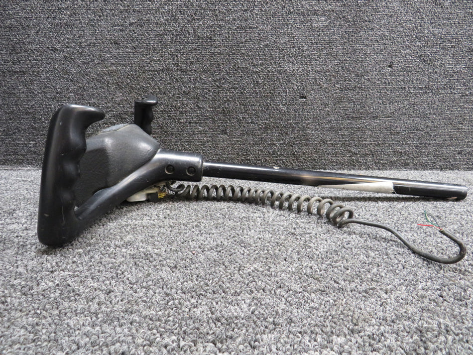 0513261-14 Cessna 172N Control Wheel Assembly Pilot (Length: 12.25) (Dia: 0.25)