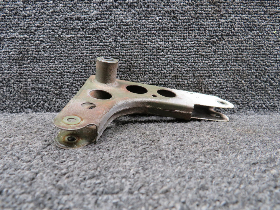 1462023-1 Cessna 336 Outboard Flap Actuator Bellcrank Assembly (Slightly Rusted)