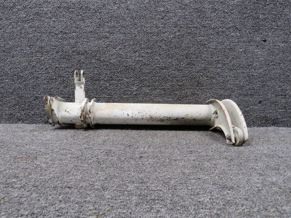 5045010-18 (Weu: 5045010-24) Cessna 340A MLG Retraction Torque Tube RH (Rust)