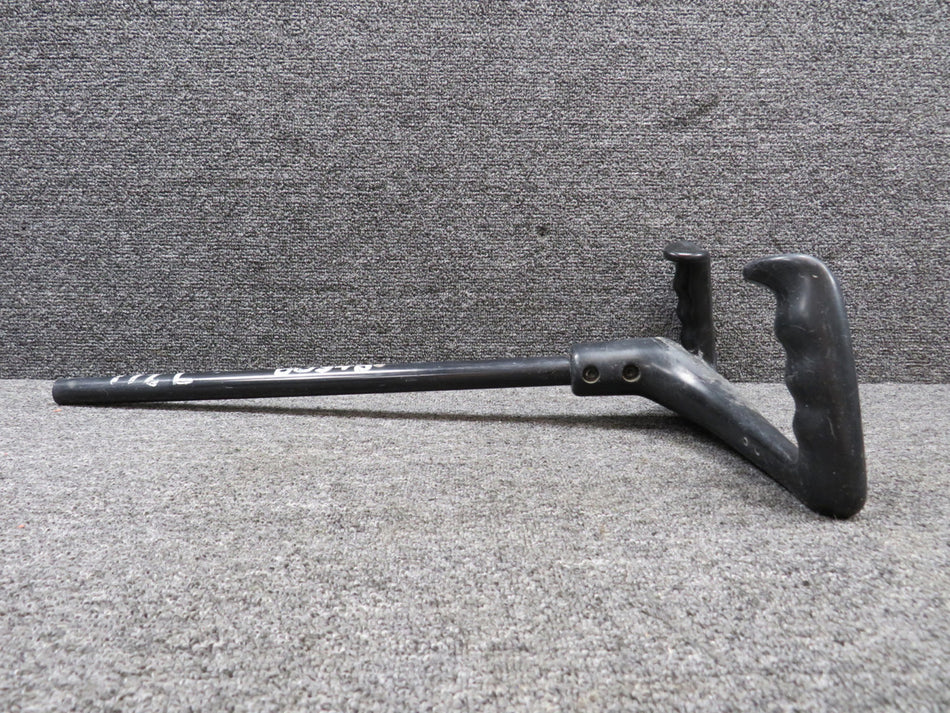 0513260-4 Cessna 172L Control Wheel Assy (Minus Pad) (Length: 13.75) (Dia: 0.75)