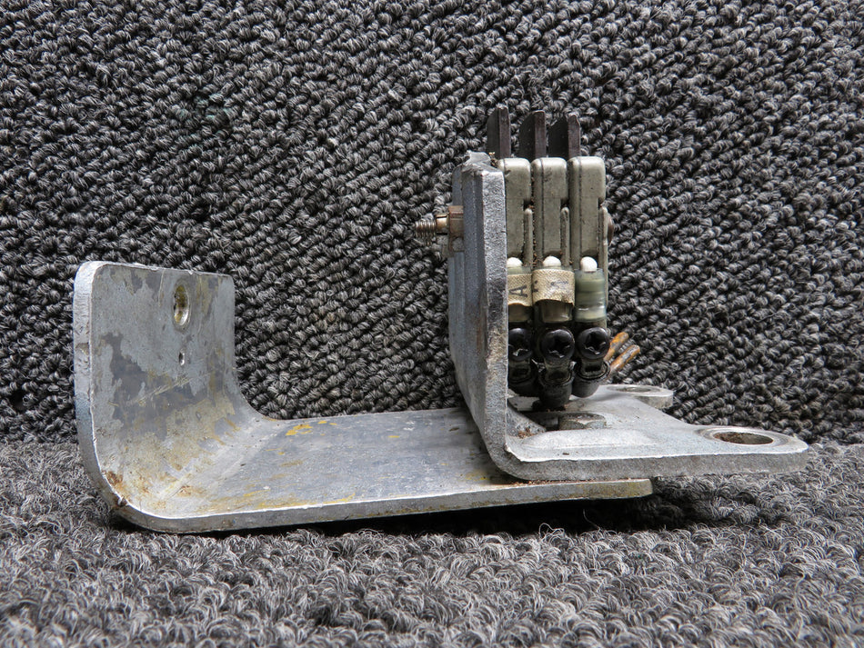 763-855 Piper PA-31T Brush Block De Ice Assembly with Bracket