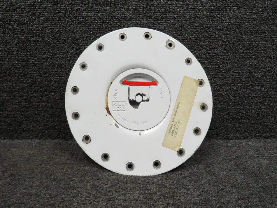 0721303-7, 0721303-4 Cessna 414 Fuel Cap and Adapter Assembly (Chipped Paint)