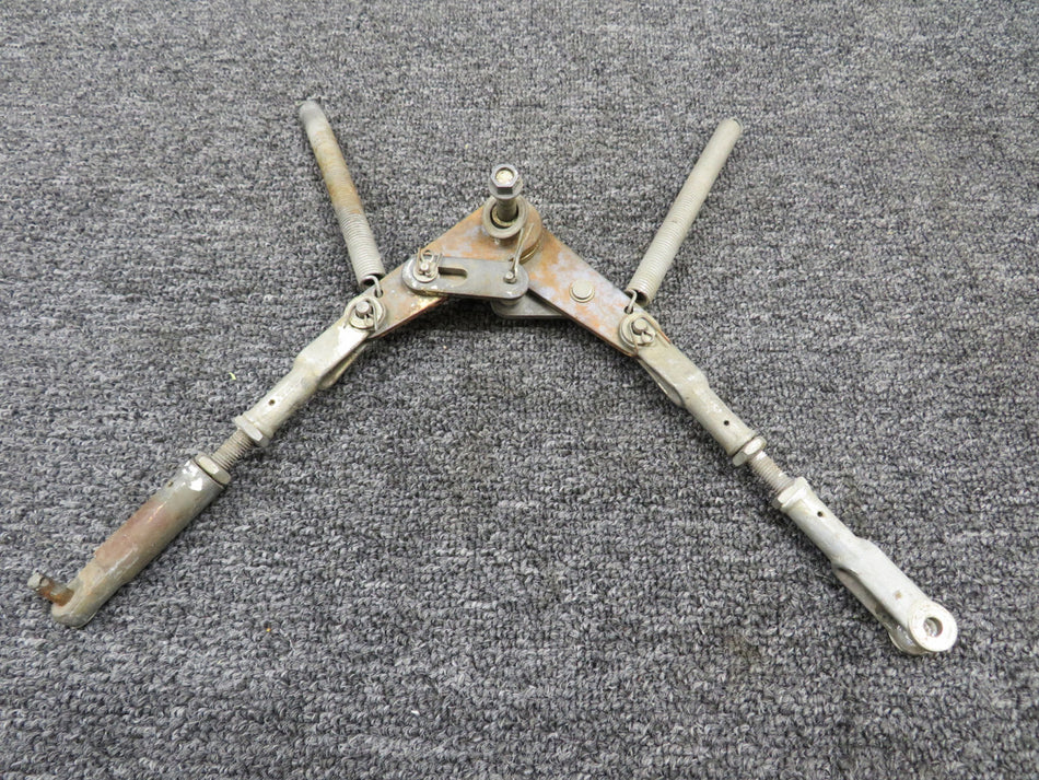 1241077-1, 1241077-2 Cessna 210M Uplock Actuator Arm Assembly with Rods LH & RH