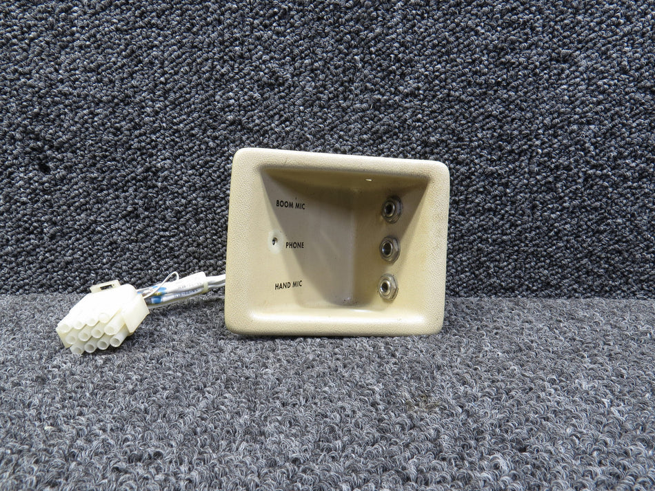 101-530265-96 (Alt: 101-530265-72) Beechcraft 1900D Mic & Phone Jacks Escutcheon