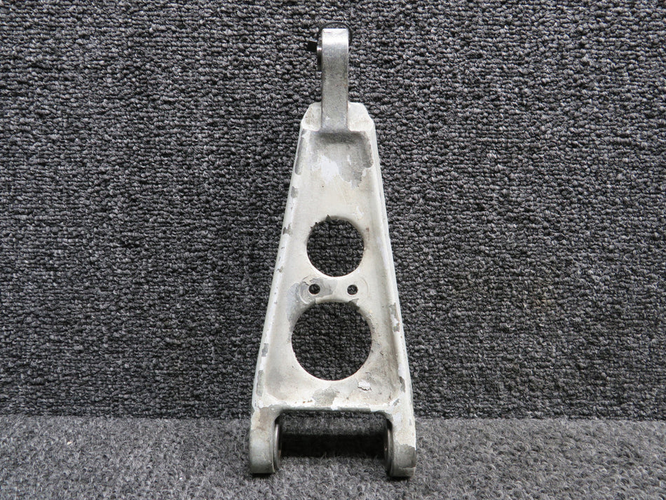 45-815011-4 Beech B95A Knee Torque Upper Main Gear (Corrosion)