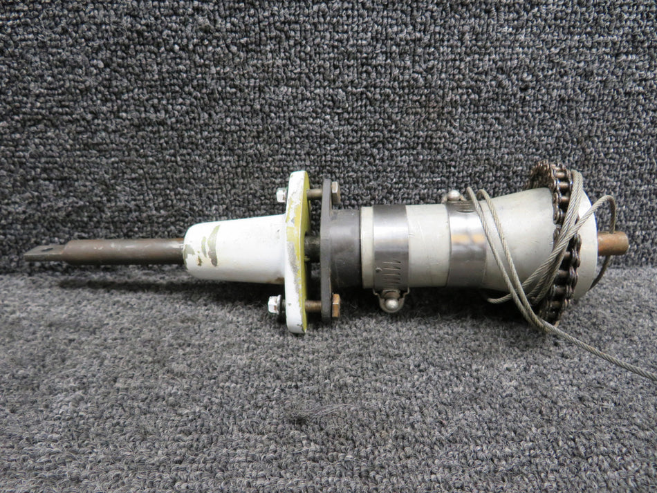 169-524085-5 Beechcraft 76 Rudder Tab Actuator Assembly with Chain (Minus Rod)