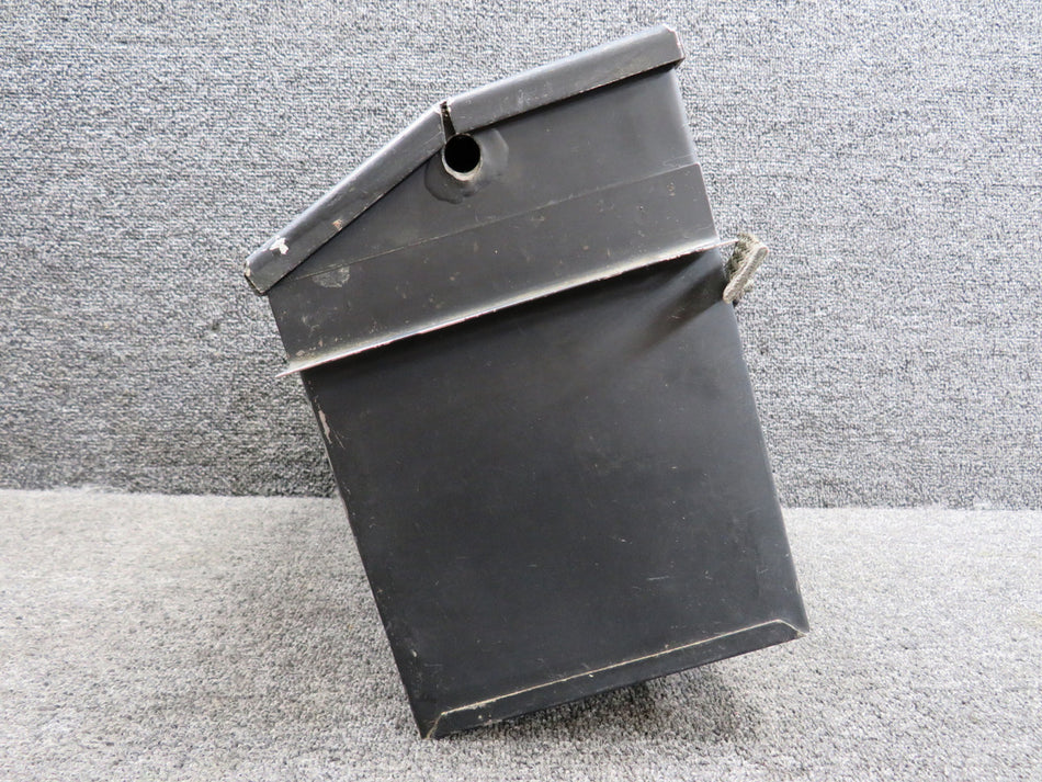 17564-000, 17566-000 Piper PA23-160 Battery Box Assembly with Lid