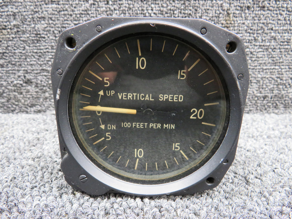 Falcon Vertical Speed Indicator (Missing Data Plate)