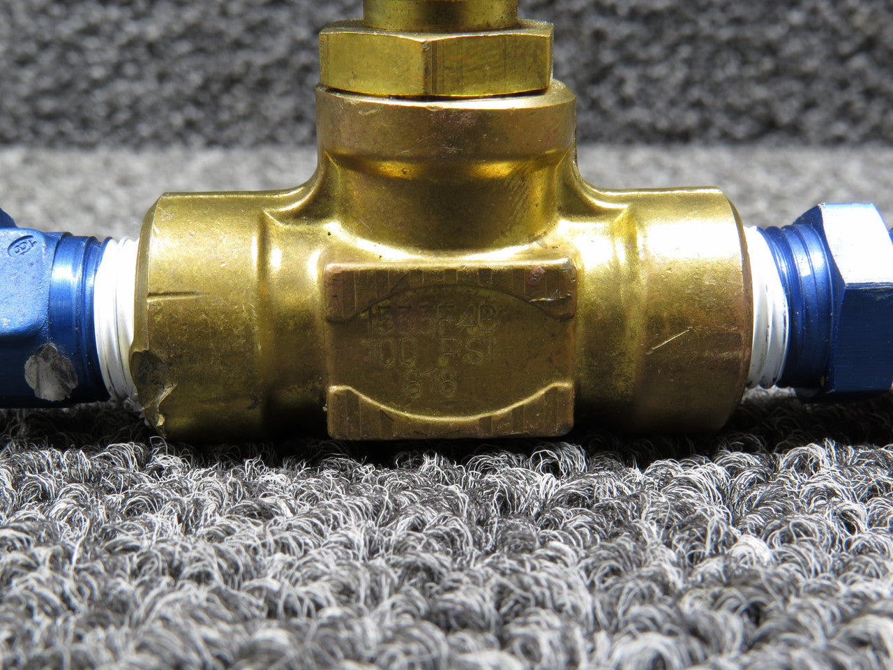 1533F4B (Use: 4820-00-229-4810) Hoke Toggle Valve (100 PSI
