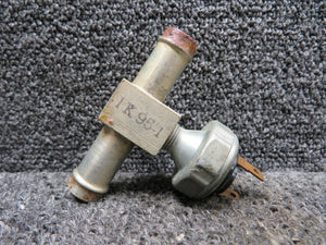 1K95-1 Cessna 414 Tee Fitting (Minor Rust)