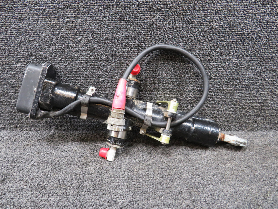106-74-3 AMD Hydraulic Jack Actuator with Modifications (Corroded) (Core)