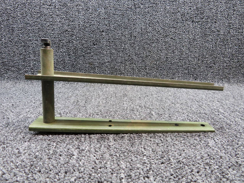 0813081-26 Cessna 310R Arm Assembly Elevator Bobweight
