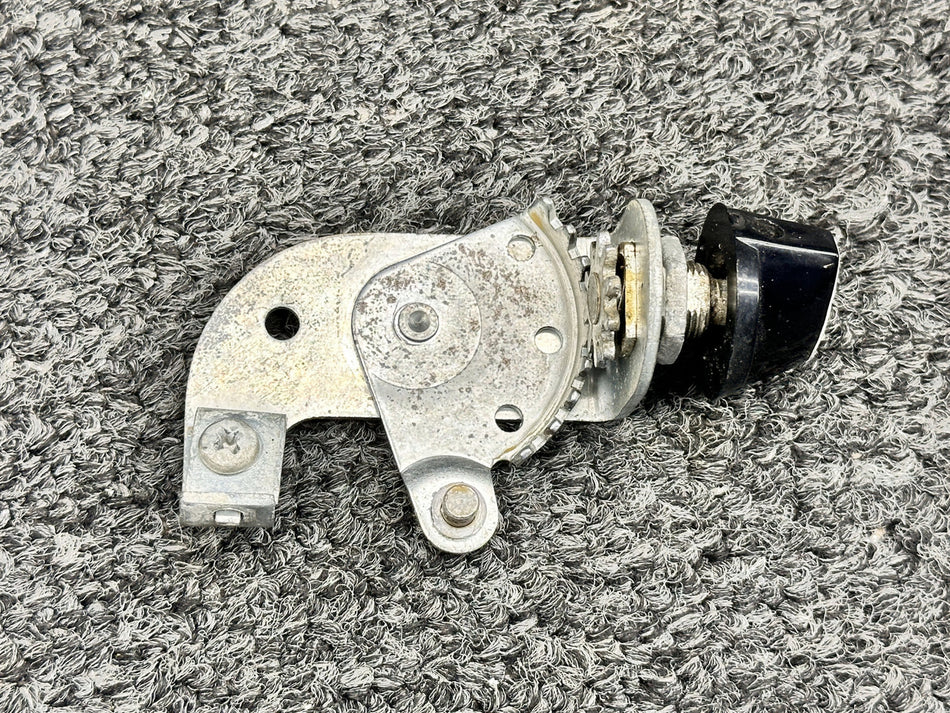 5316003-1 Cessna 340A Defrost or Cabin Air Control Knob