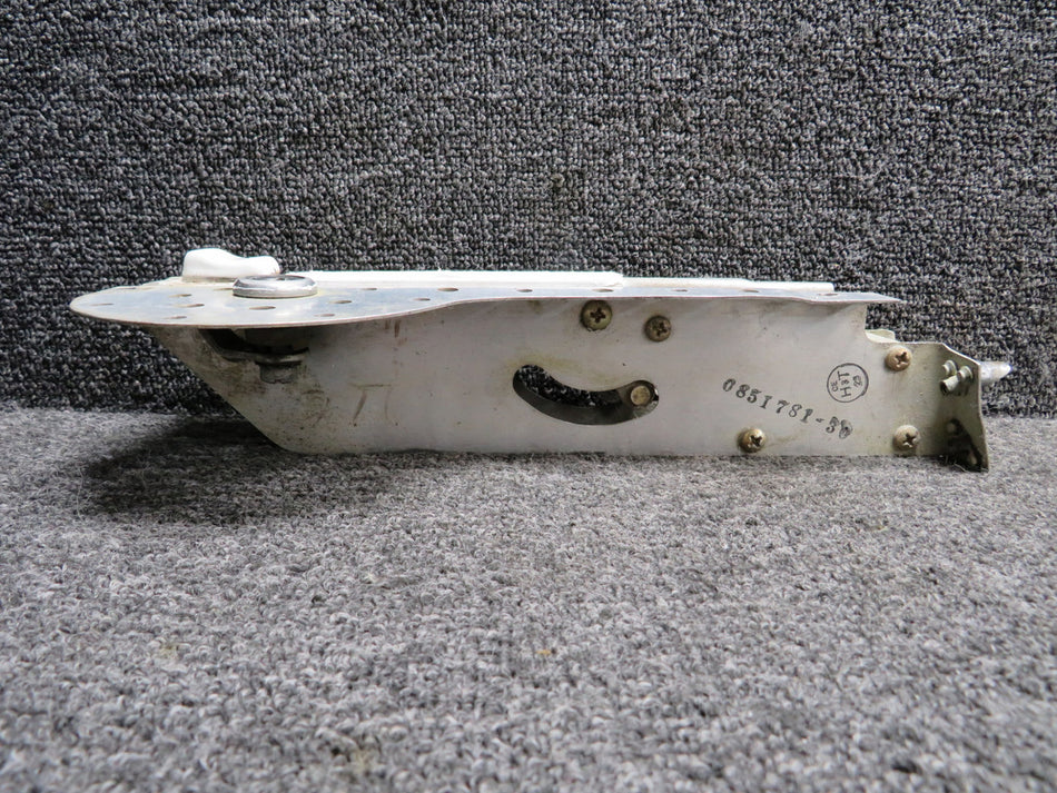 0851781-35 (Use: H966-1) Cessna 414 Nacelle Baggage Door Latch Assembly