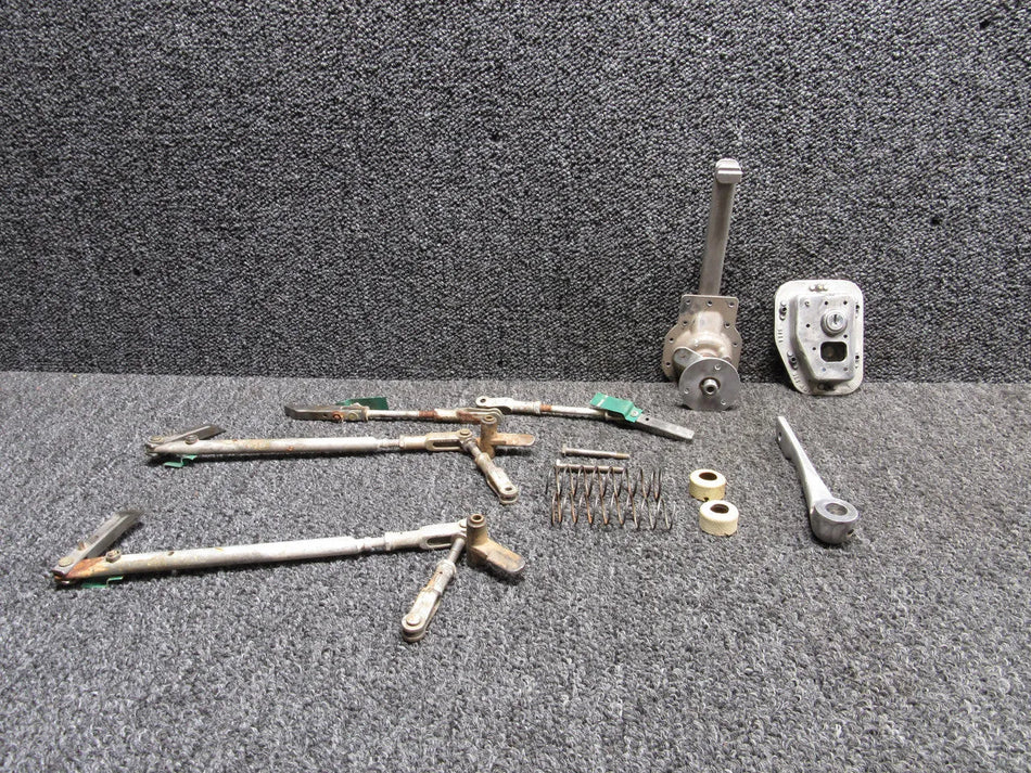 Cessna C-421 Cabin Door Latch and Handle Assembly